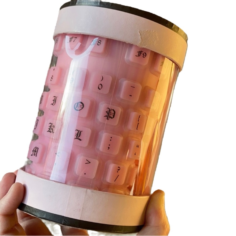 Y2K Juicy Couture Pink Flexible Keyboard USB TRAVEL SCHOOL WORK PORTABLE BARBIE - Picture 3 of 9